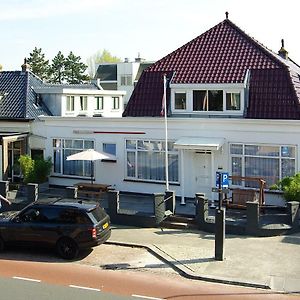 Uitgebreide Kamer met een King Size Bed